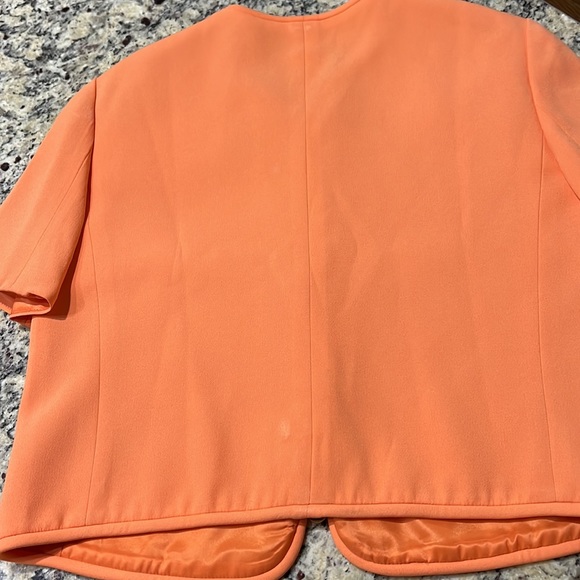 Short Sleeve Armani Blazer Size 42 - Picture 4 of 6